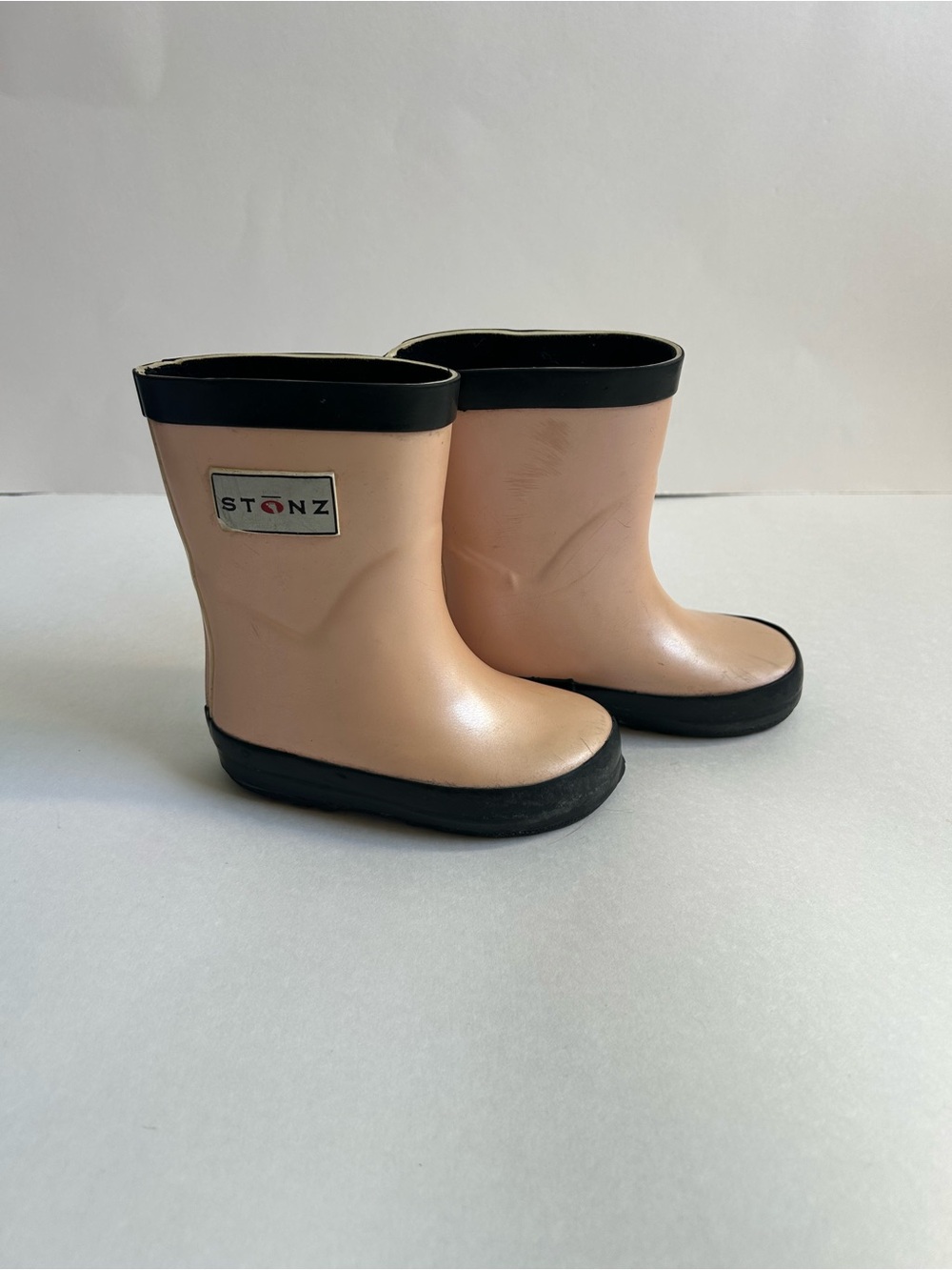 Stonz Kids Rain Boots in Pink Haze with Black Trim